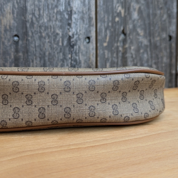 Gucci Vintage GG Supreme Pouch, Luxury Designer Small Pouch Bag Vanity Case - Picture 4 of 11
